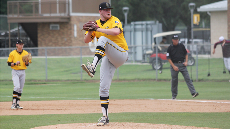 Texas Lutheran tops Southwestern in opening round of SCAC Championships