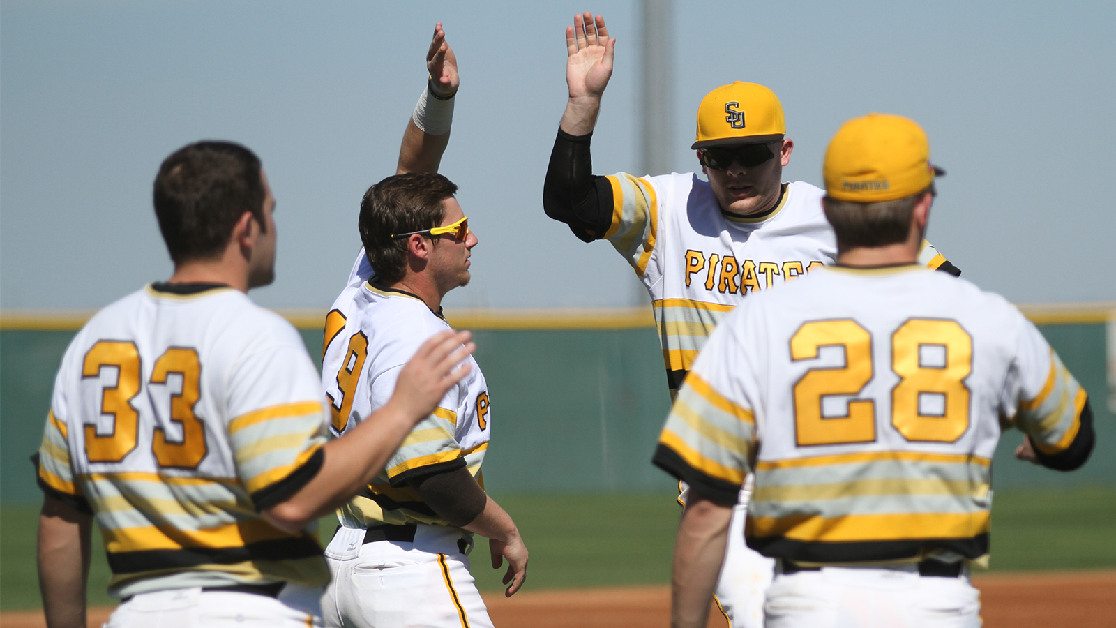 Baseball completes sweep of Blackburn with run-rule victories on Saturday