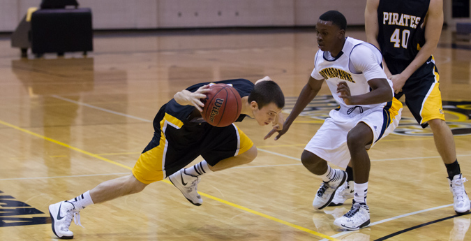 Men’s Basketball Out-Rebounded in Loss