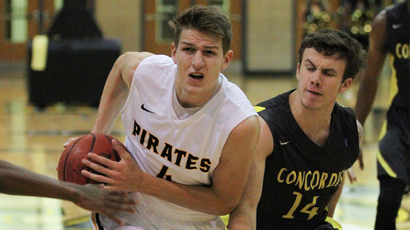 Late game rally gives Pirates win over Howard Payne