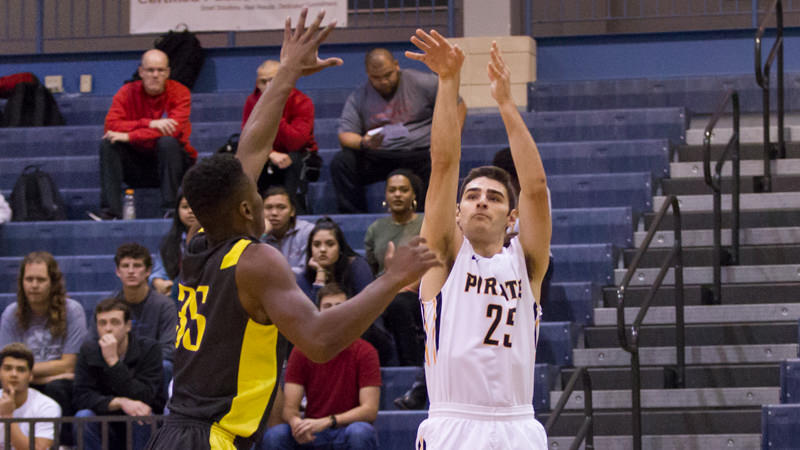 Men’s basketball pushes win streak to four with 89-80 win over Centenary