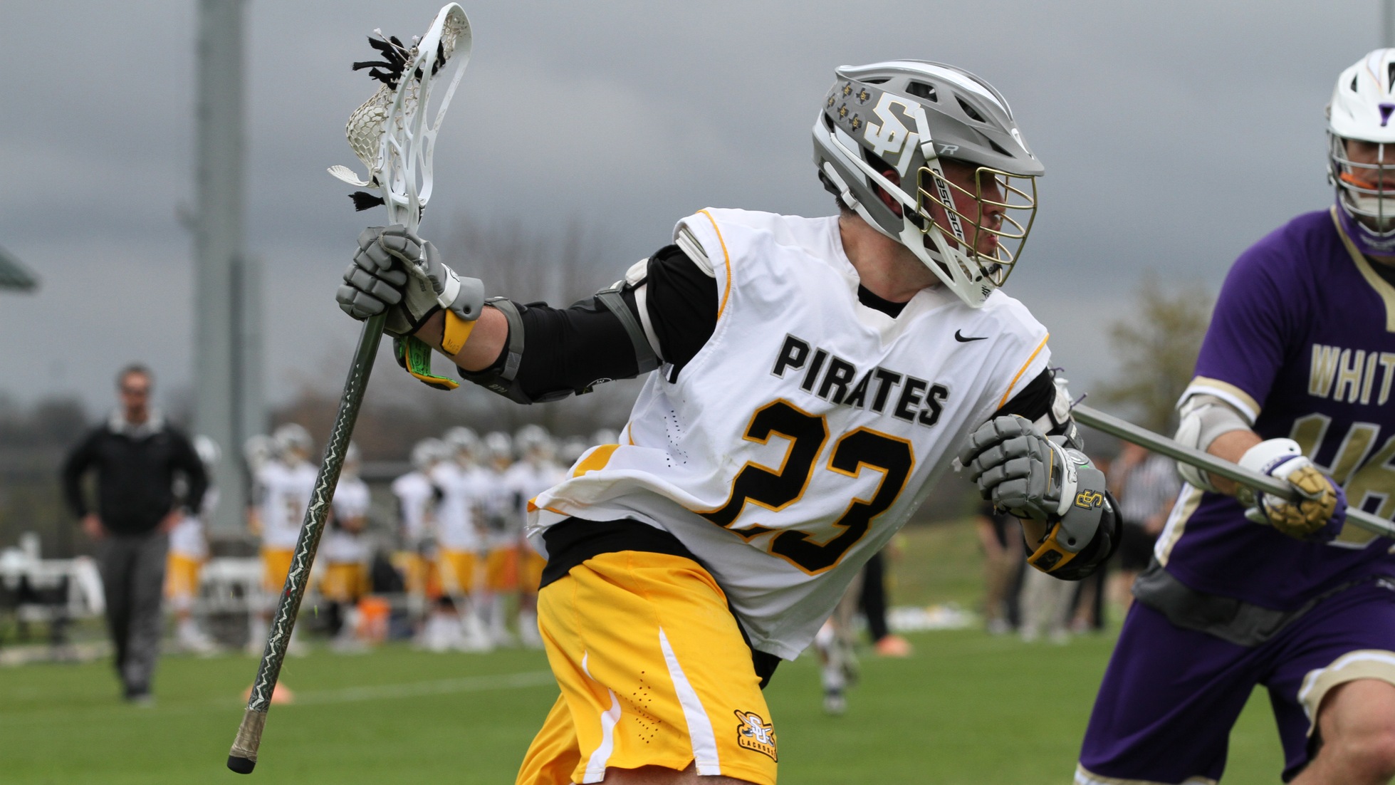 Knight-Turcan's record-setting performance lifts Pirates to 25-7 win