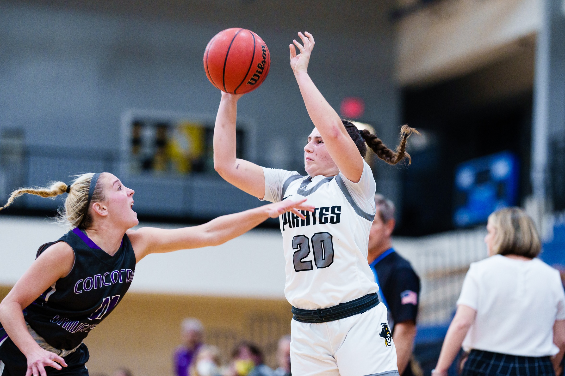 Women's Basketball Shoots Lights Out Against McMurry