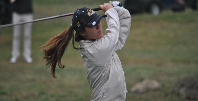 Women's golf tied for third after one round