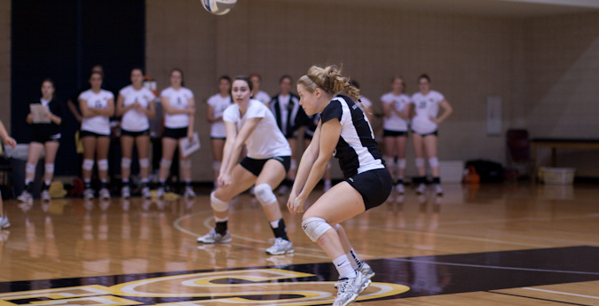 Volleyball sweeps through day two of SCAC Cross