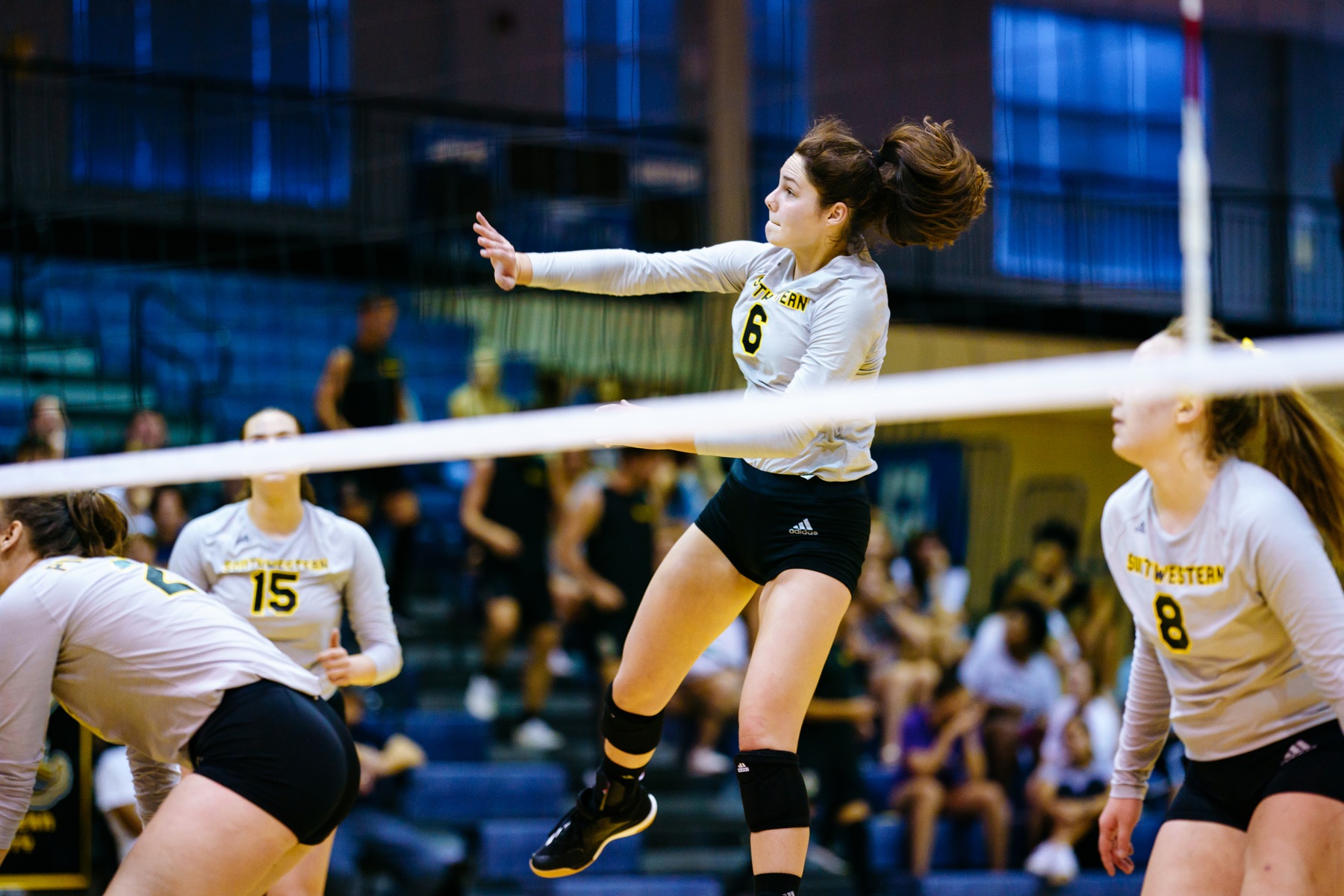 Volleyball Drops Two Matches on the Road
