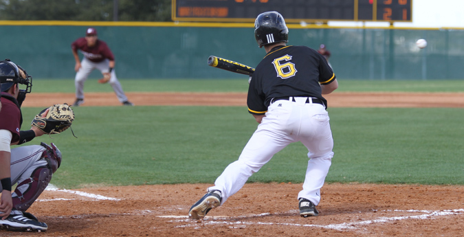 Pirates Rally, but Lose in Extra Innings