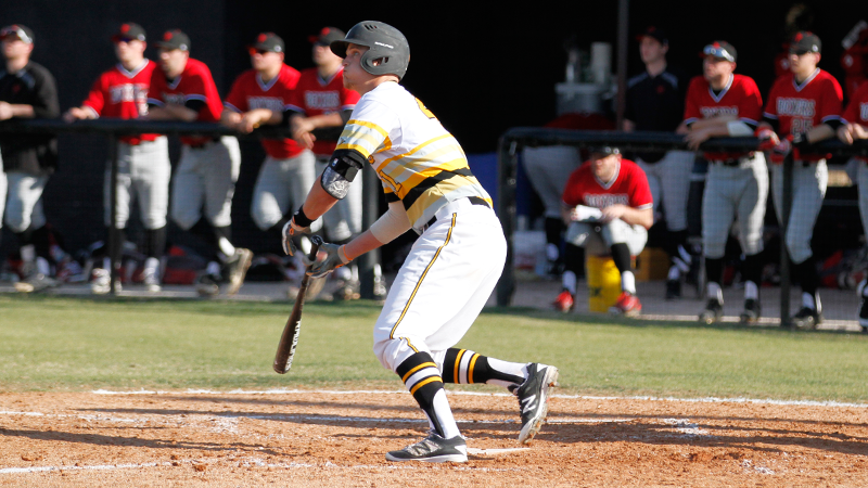 Southwestern sweeps doubleheader, takes series from No. 24 Texas Lutheran