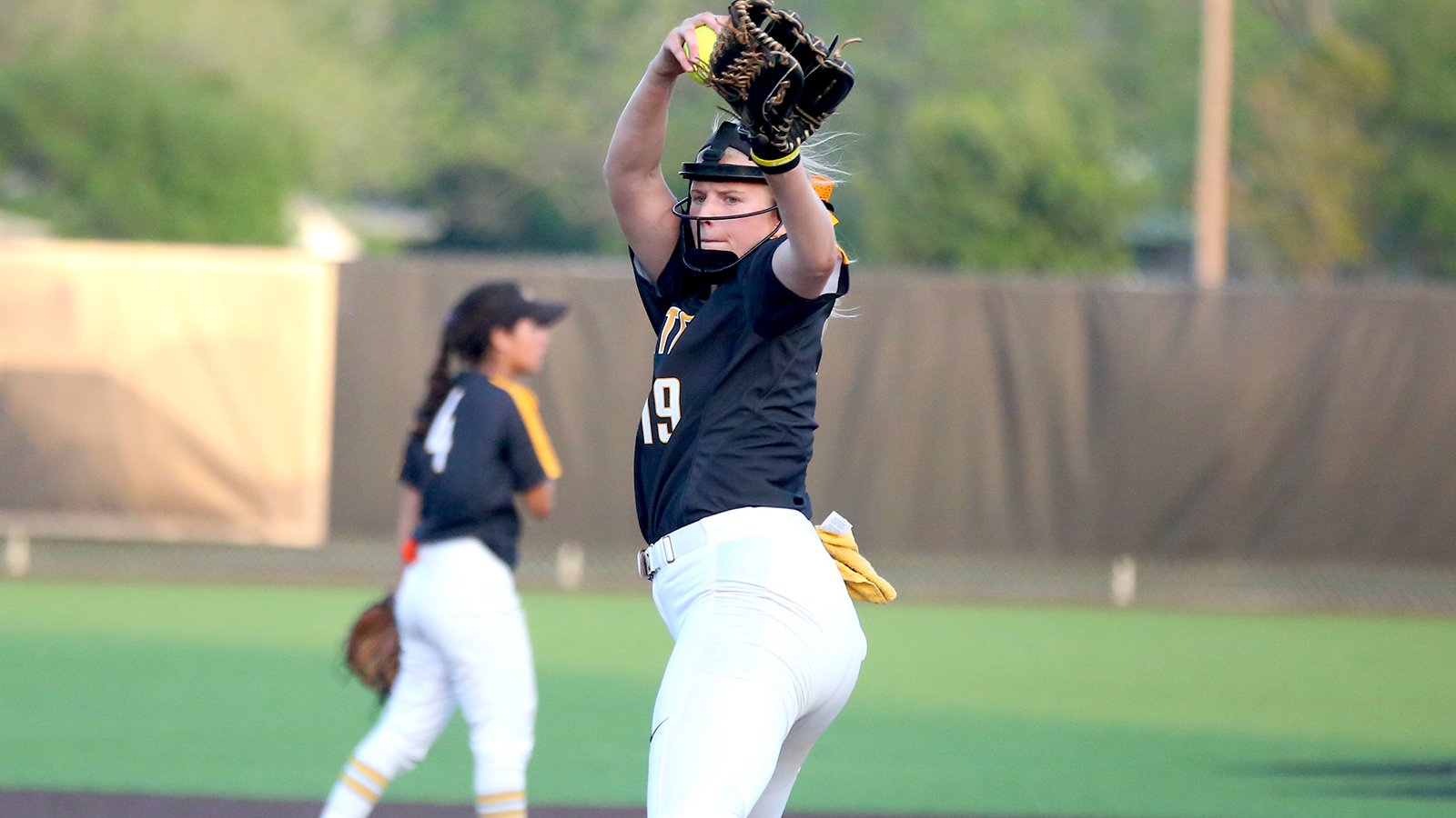Softball Moves into Third in SCAC with Doubleheader Sweep of Dallas