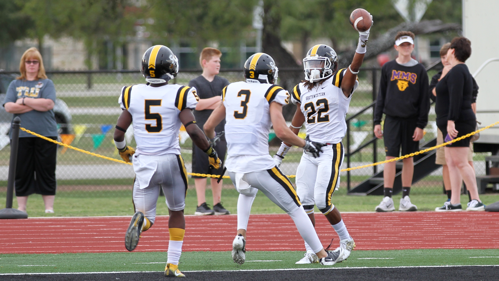 Southwestern rallies to defeat Texas Lutheran in final SCAC contest, 35-31