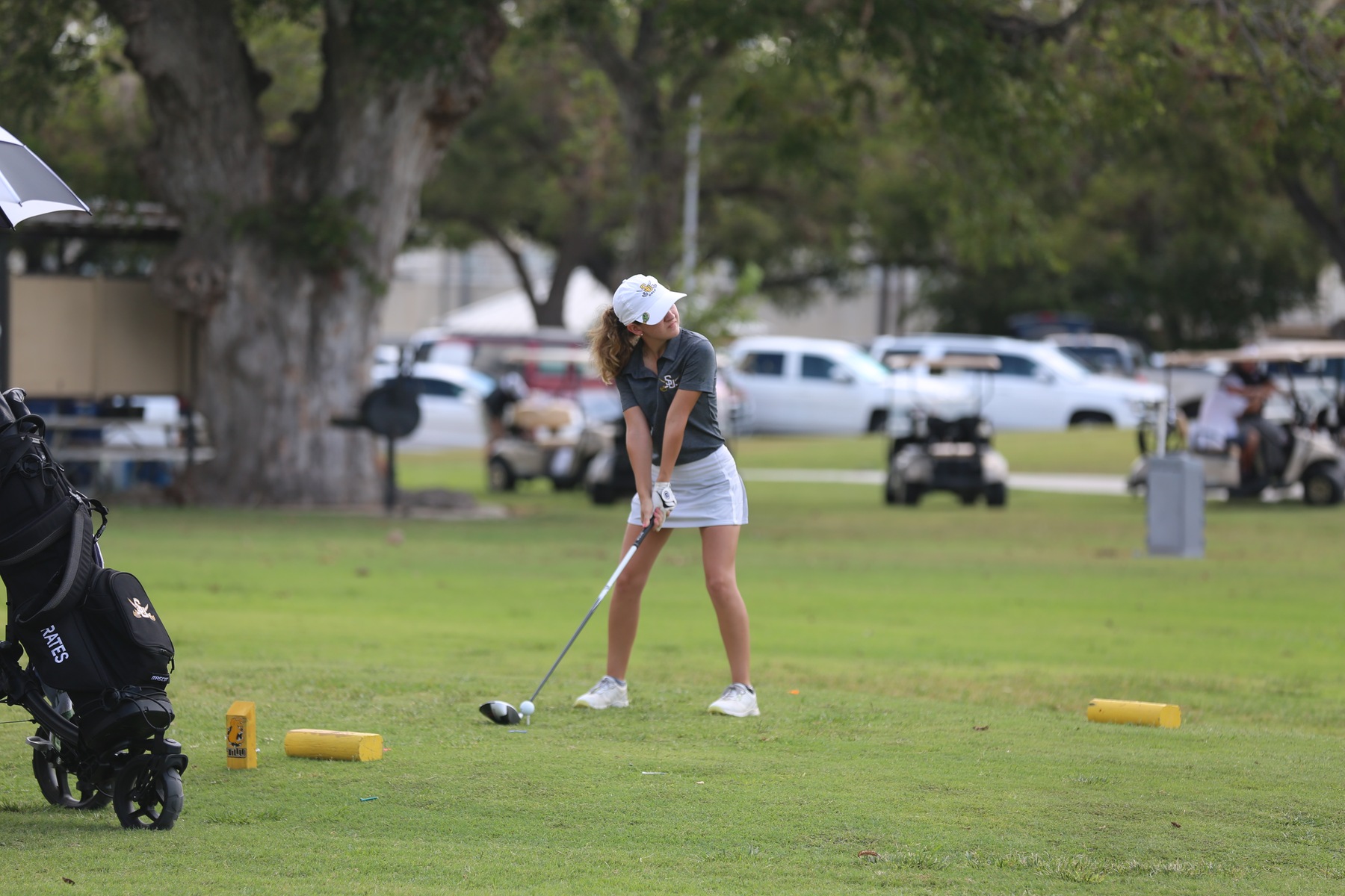 Women's Golf Finishes Day 1 of the Lady Bulldog Classic in First Place