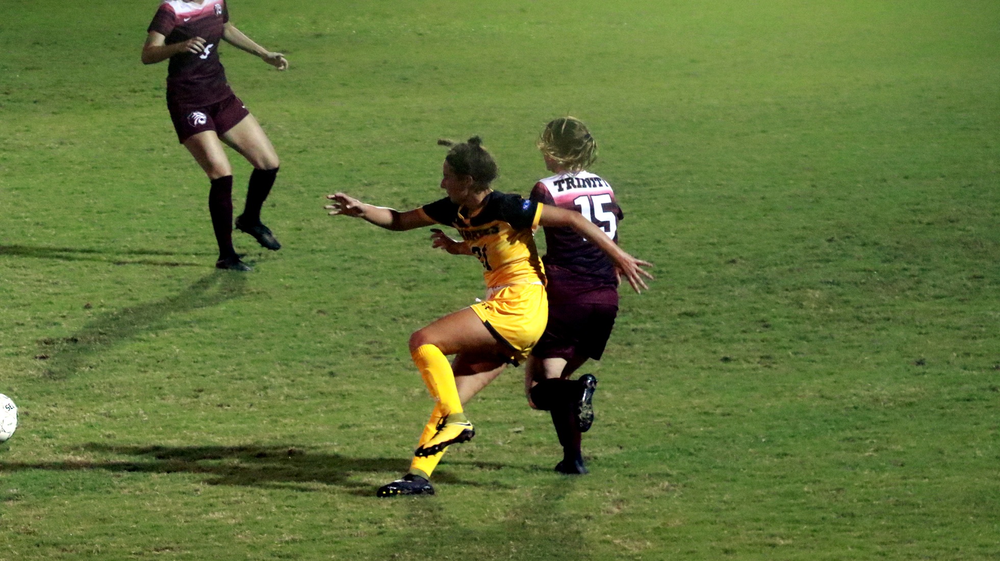 Women's Soccer Falls To No. 17 Trinity