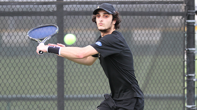 Men's tennis comes from behind to top Whittier, 6-3