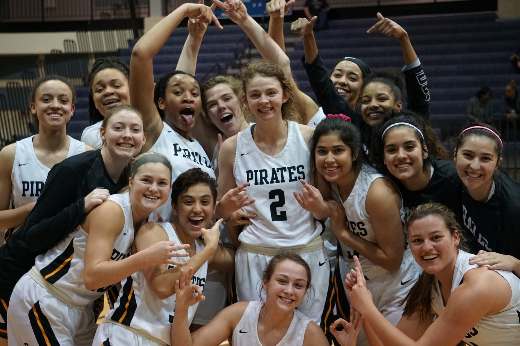 Tori Carraway Scores 1,000th Career Point, Leads Women's Basketball Past Centenary