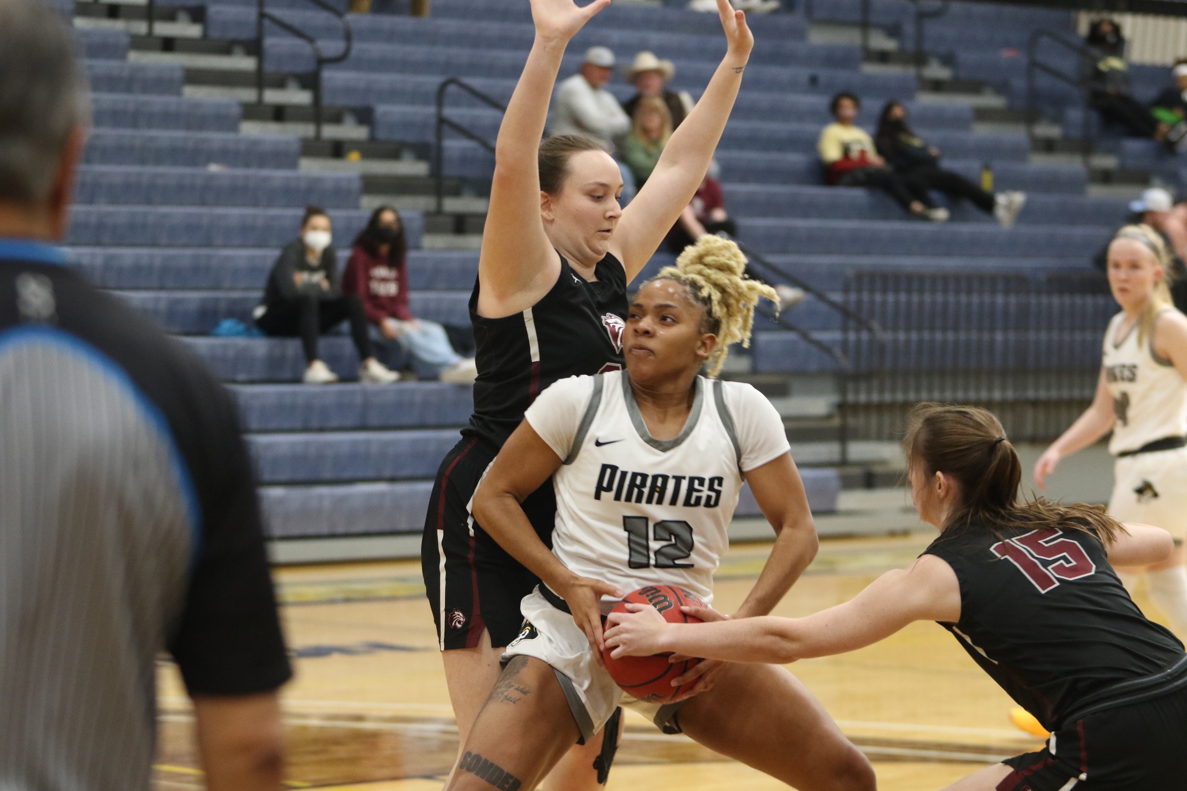 Women's Basketball Falls at Home to Trinity