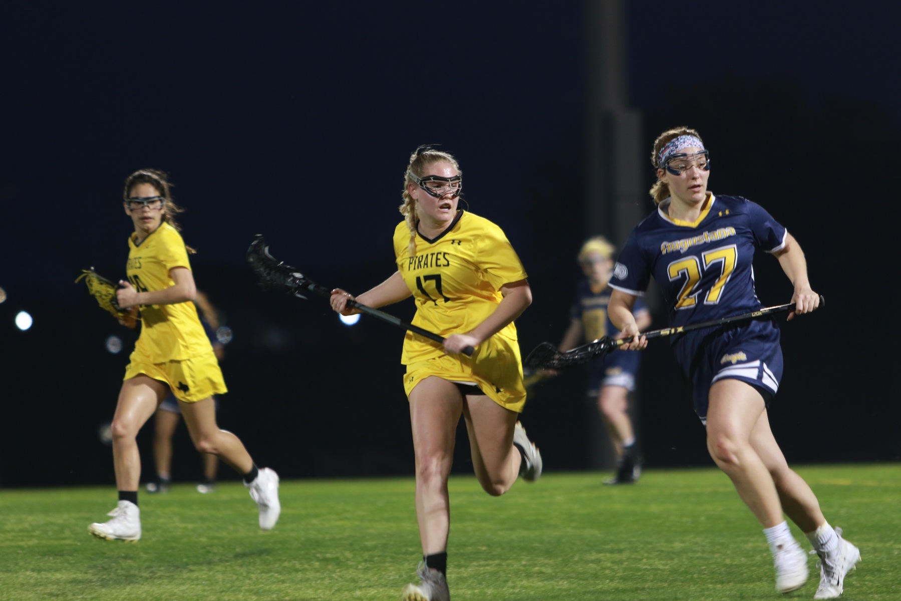 Women's Lacrosse Closes First Half on 9-2 Run to Defeat University of Dallas