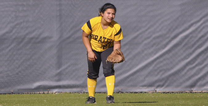 Late innings cost Pirates against #18 UH Victoria