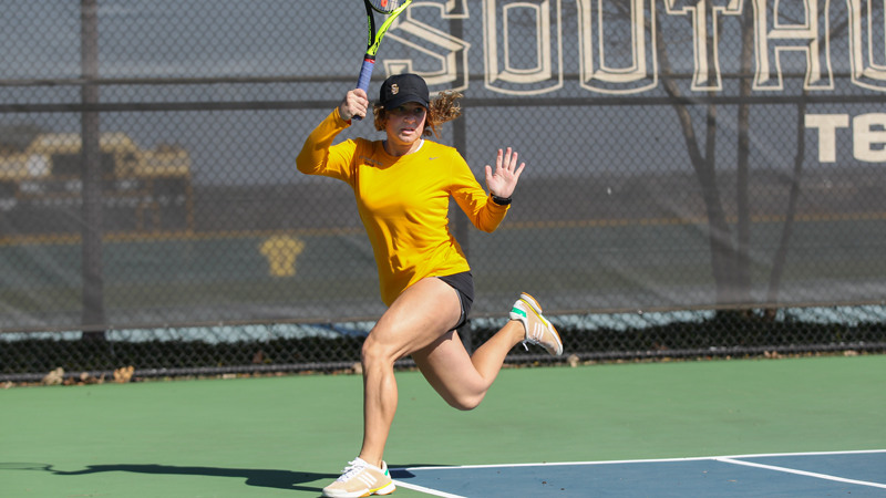 Doubles sets tone for Pirates in 7-2 win at George Fox