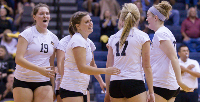 Volleyball breezes through Saturday SCAC action